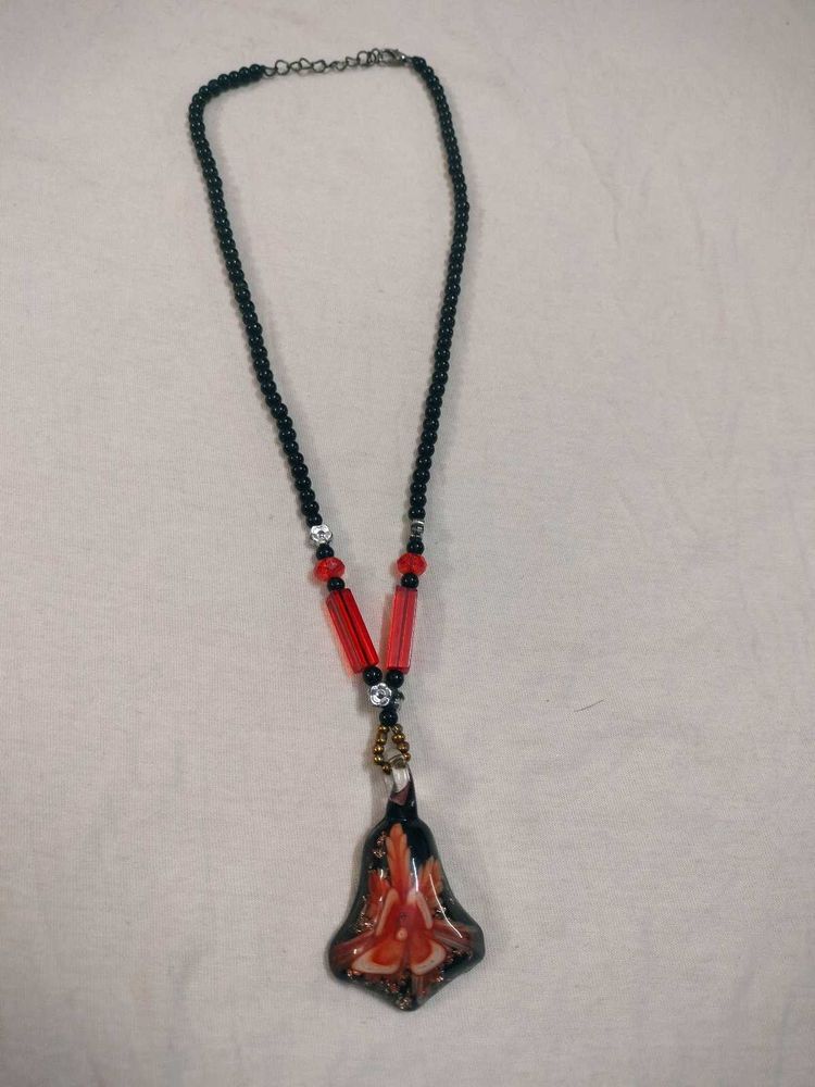 Unique Floral Pendant Necklace