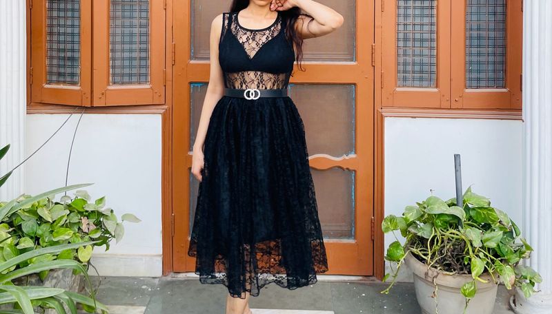 Elegant Black Lace Midi Dress