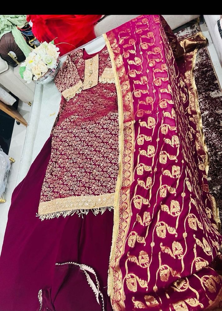 Exquisite maroon Lehenga Choli Set
