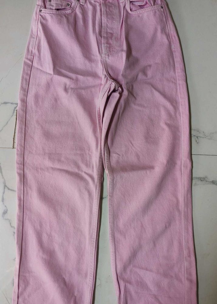 Chic Pastel Pink Wide-Leg Jeans