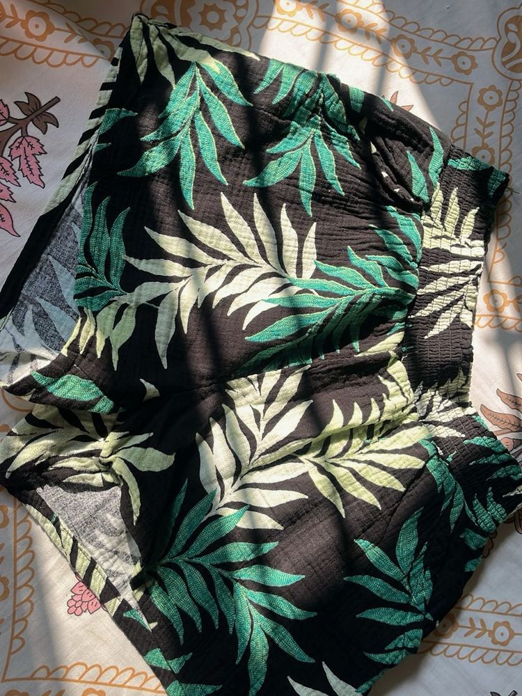cute Tropical Leaf Print Shorts