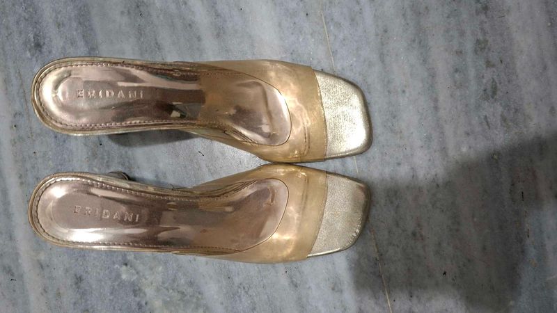 heel sandal
