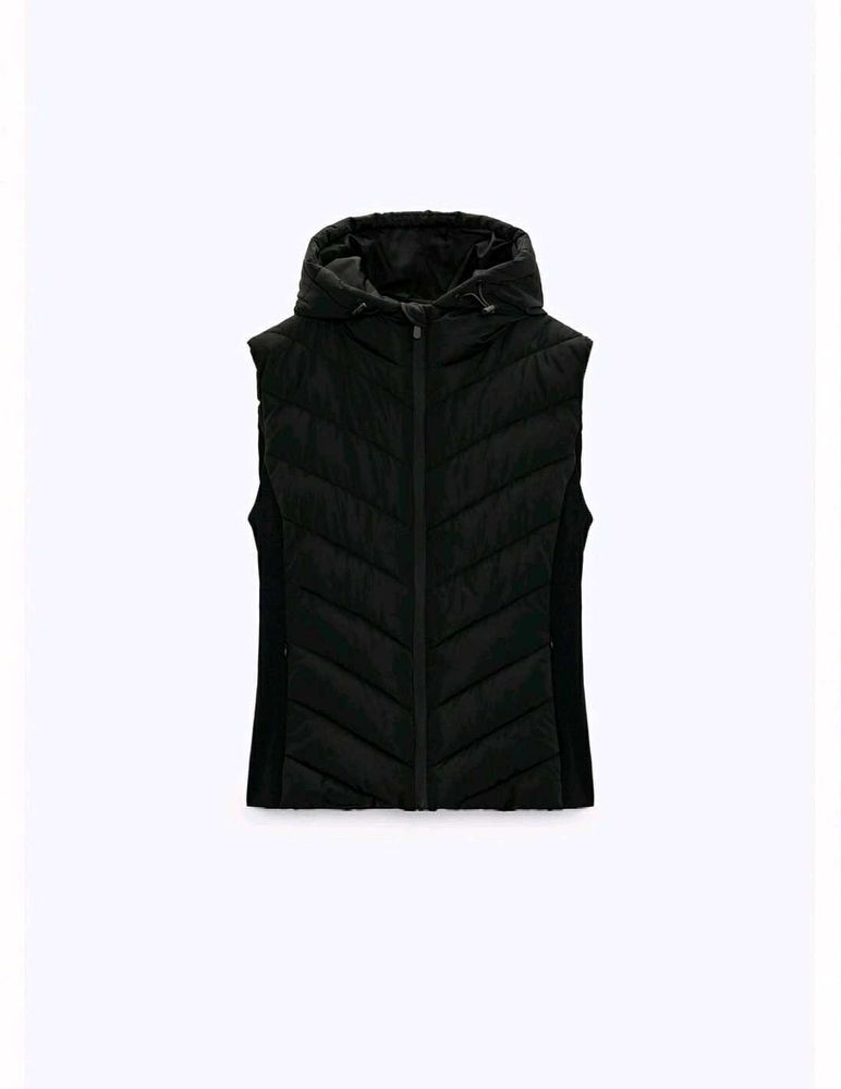 Zara Quilted Sleeveless Jacket with Hood
