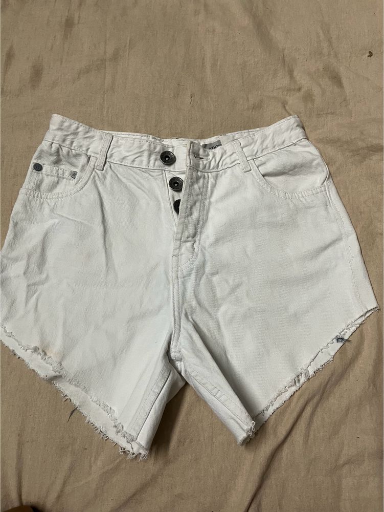 White Shorts(high Waist)