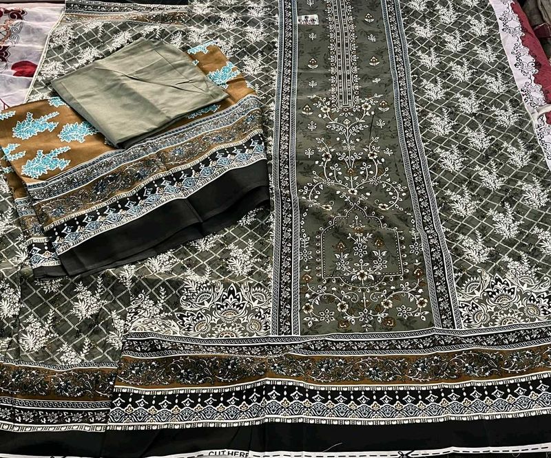 printed Pakistani suit