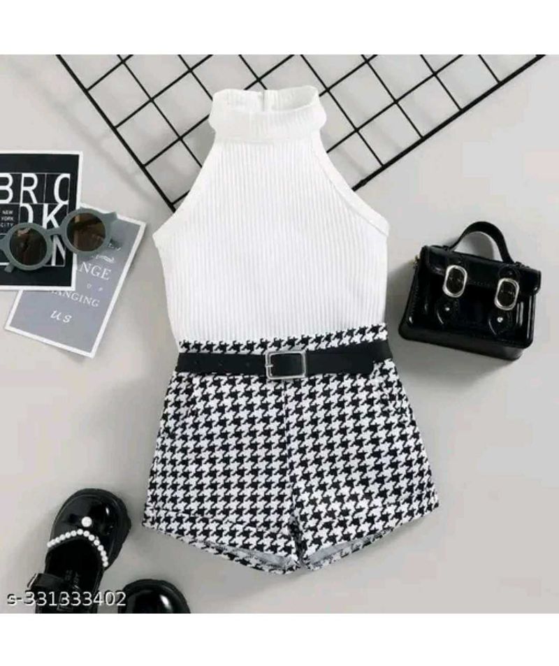 New Baby Girl Tshirt And Shorts