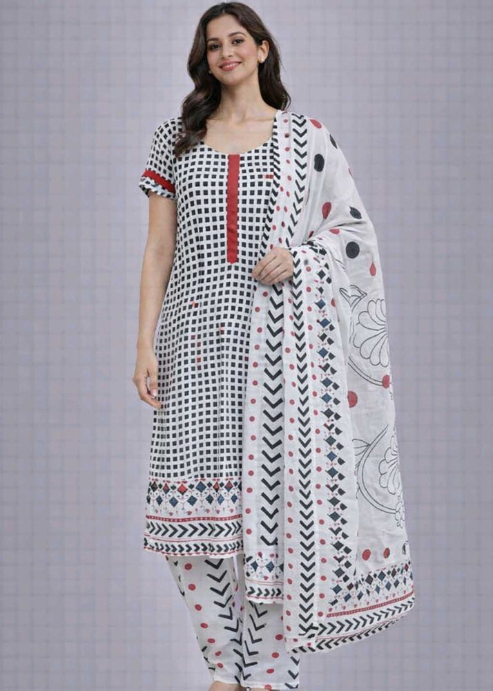 Stylish Black &amp; White Kurta