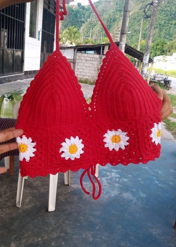 German  Square  Crochet  Bikini   Top