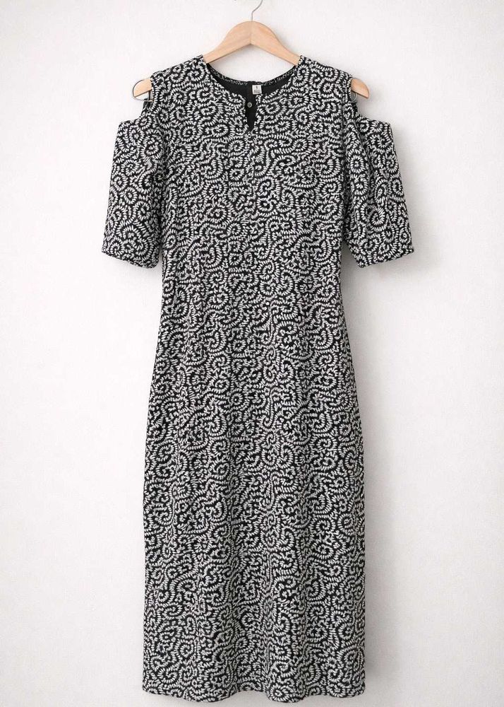 Patterned Cold Shoulder Kurti 🔥