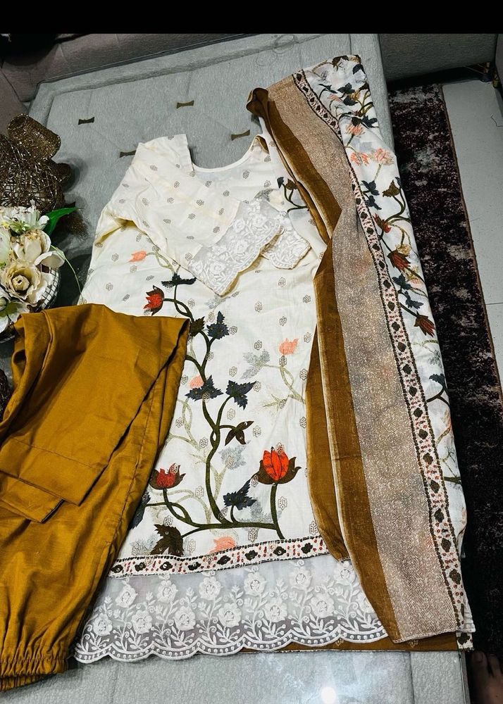 mew white &amp; brown patch work suit
