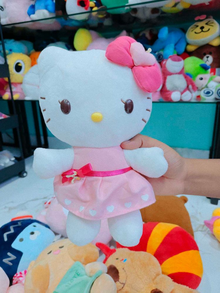 Cute Hello Kitty Plush Toy