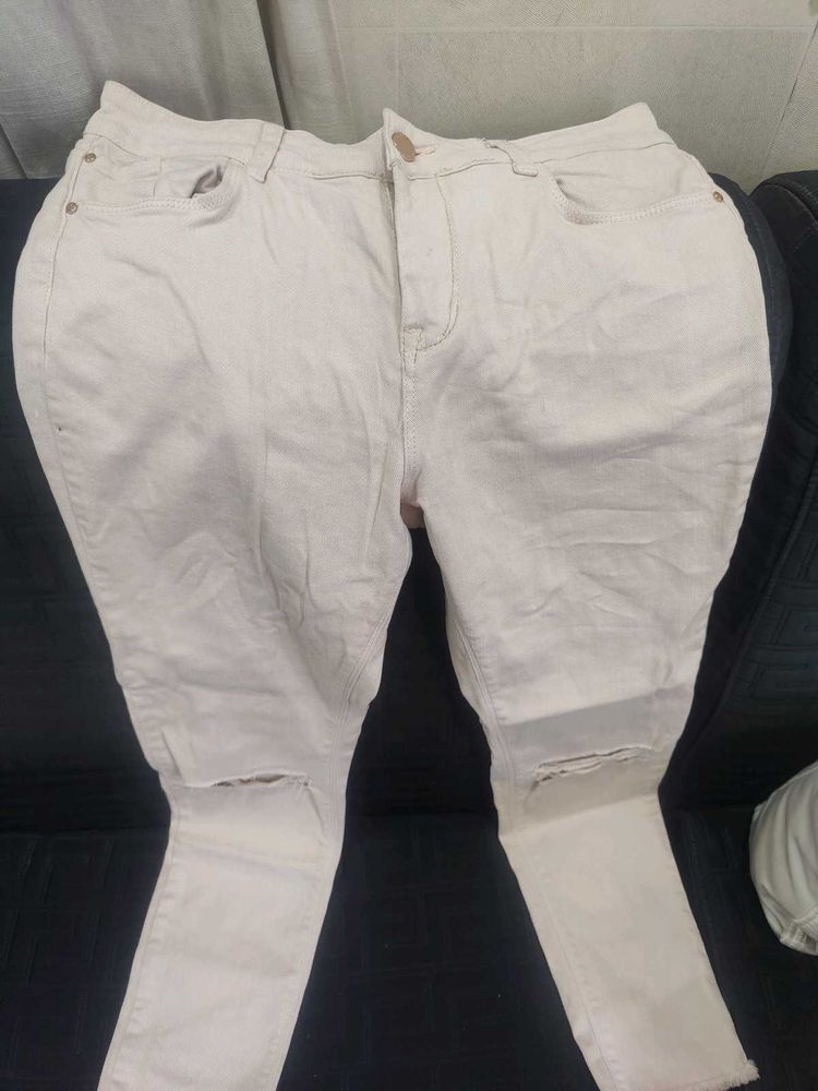 pink Cream Ripped Jeans