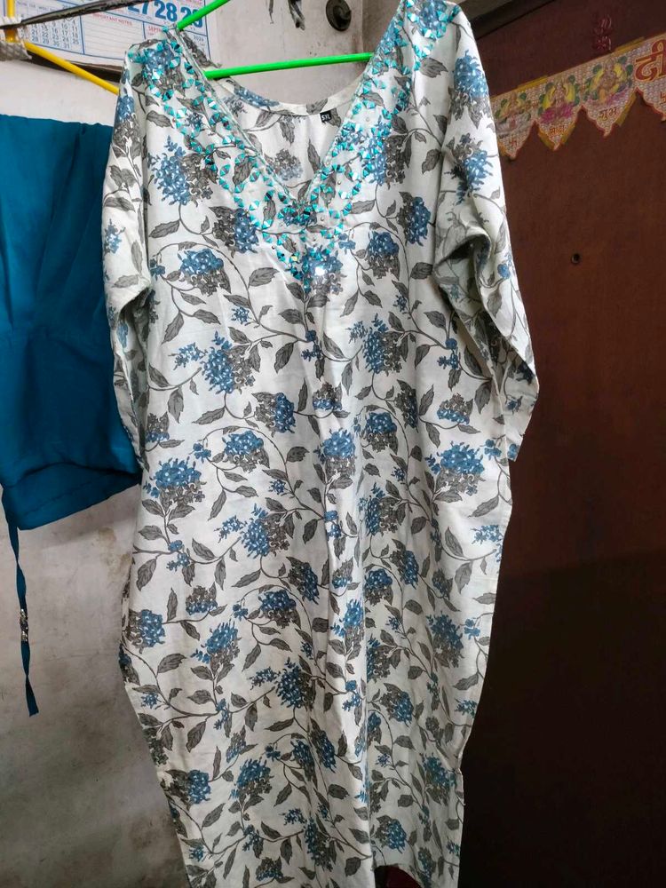 Elegant Printed Kurta and pants.