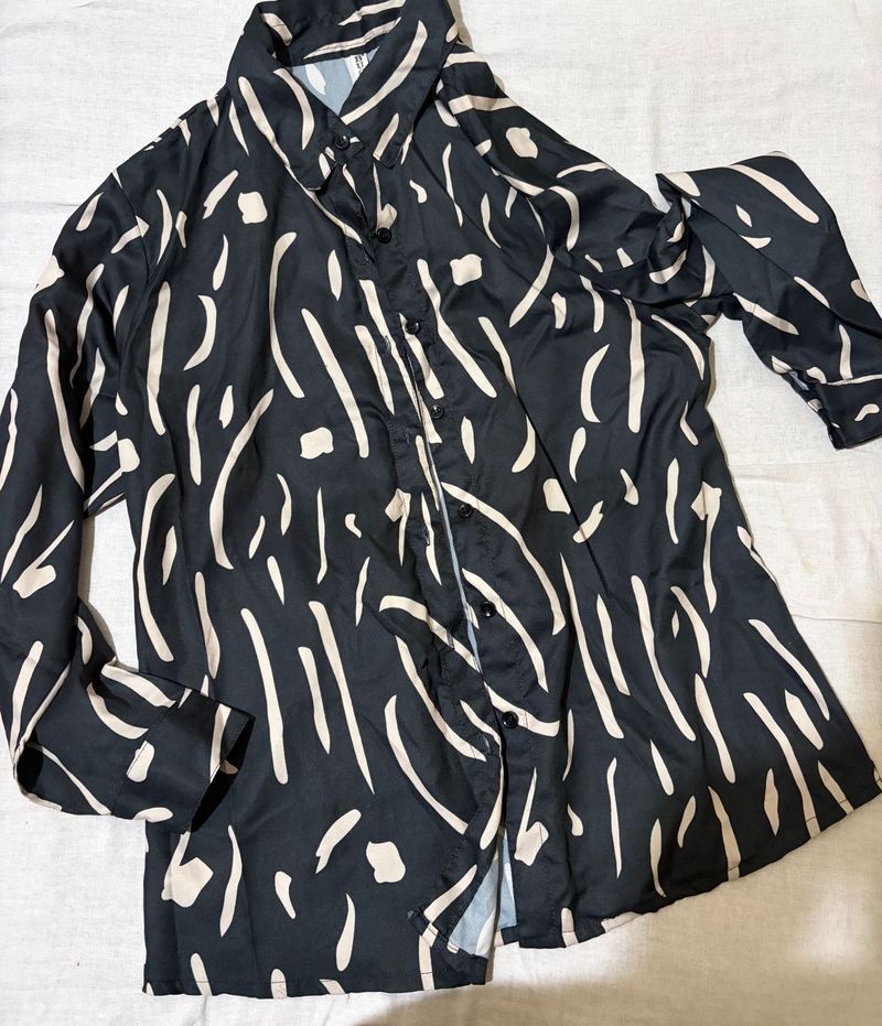 Abstract Print Button-Up Shirt