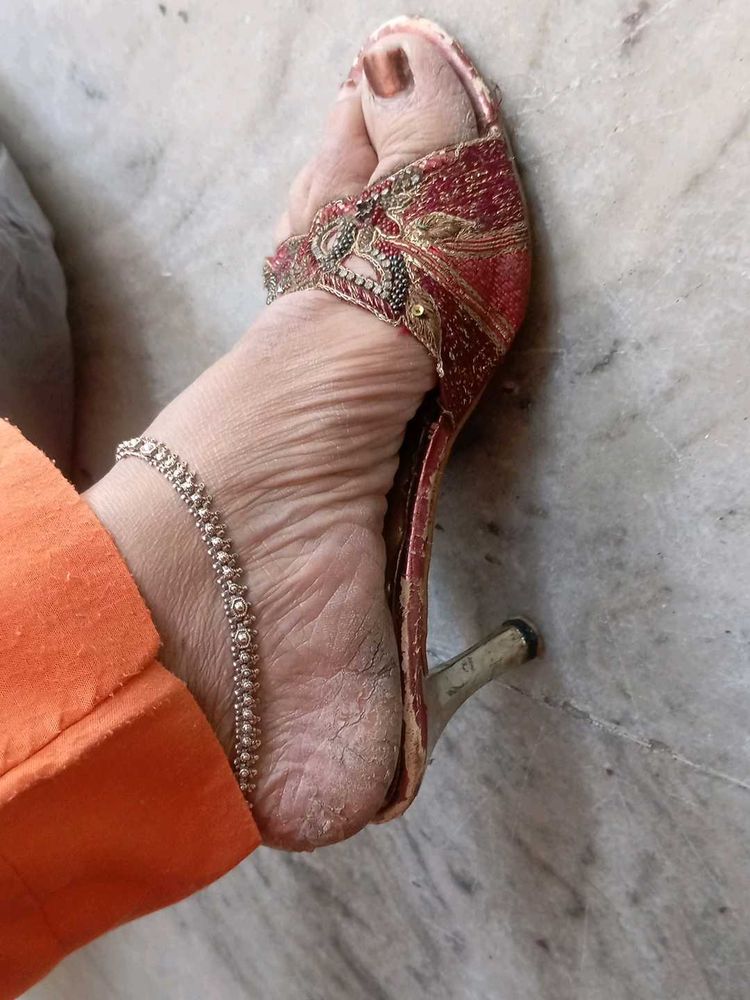 Embroidered Red &amp; Gold Heels