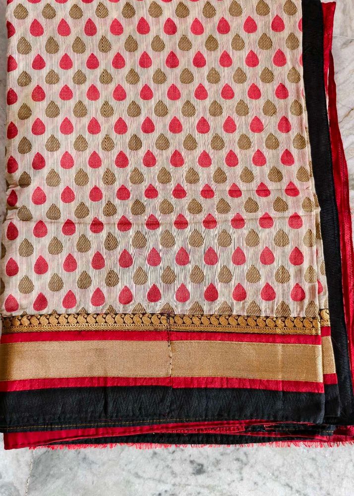 Elegant Cream Saree with Red &amp; Gold Motifs