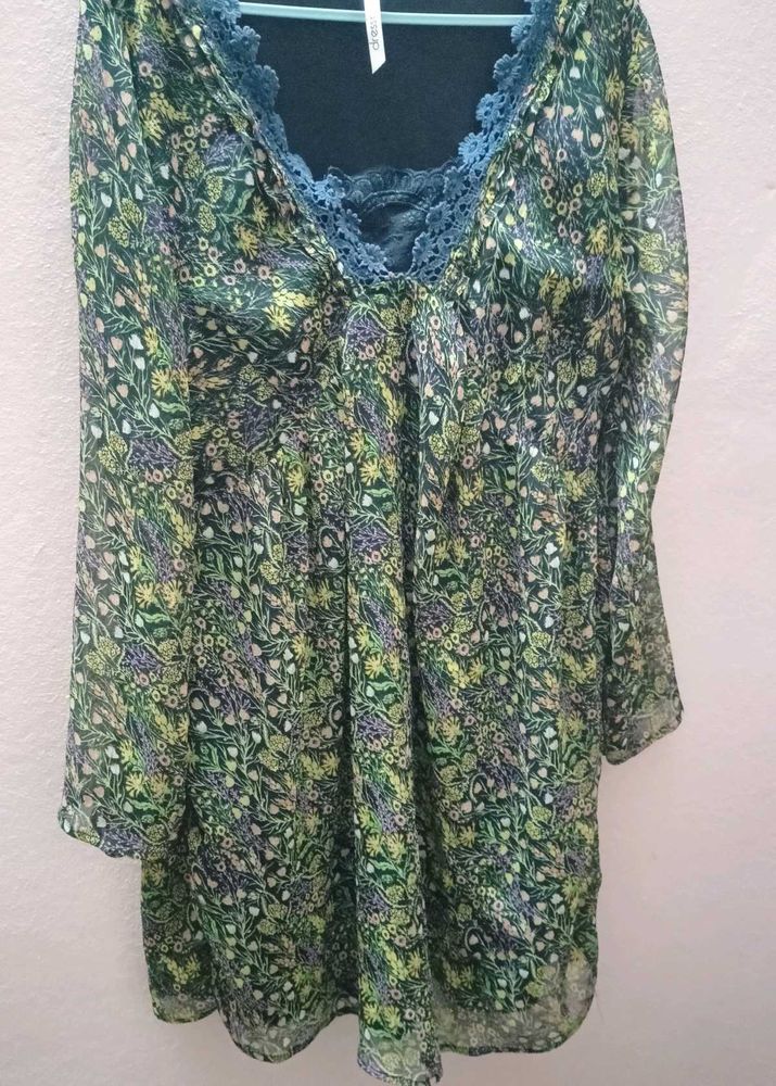 Dressberry Green Mini dress.
