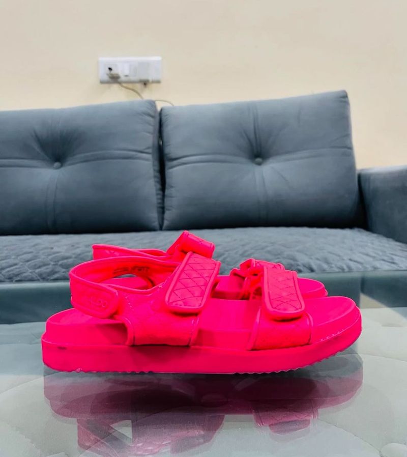 *Sale* Aldo Pink Quilted Sandals