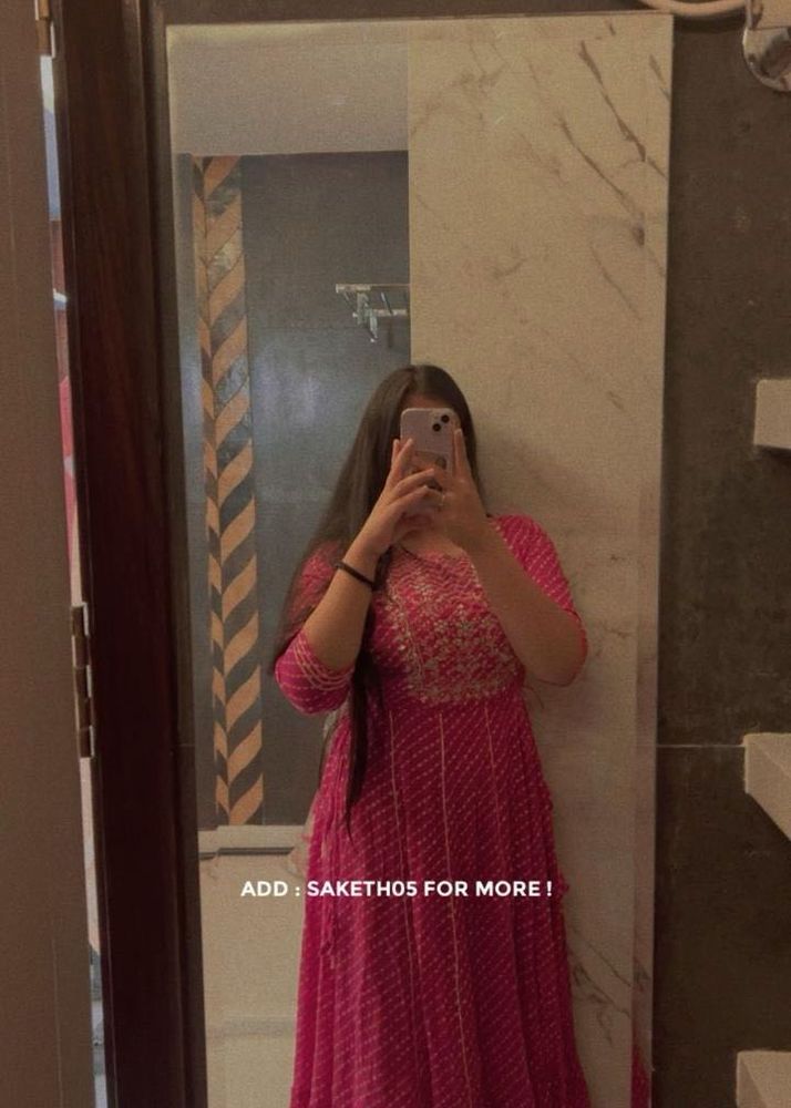 Stunning Pink Embroidered Kurta