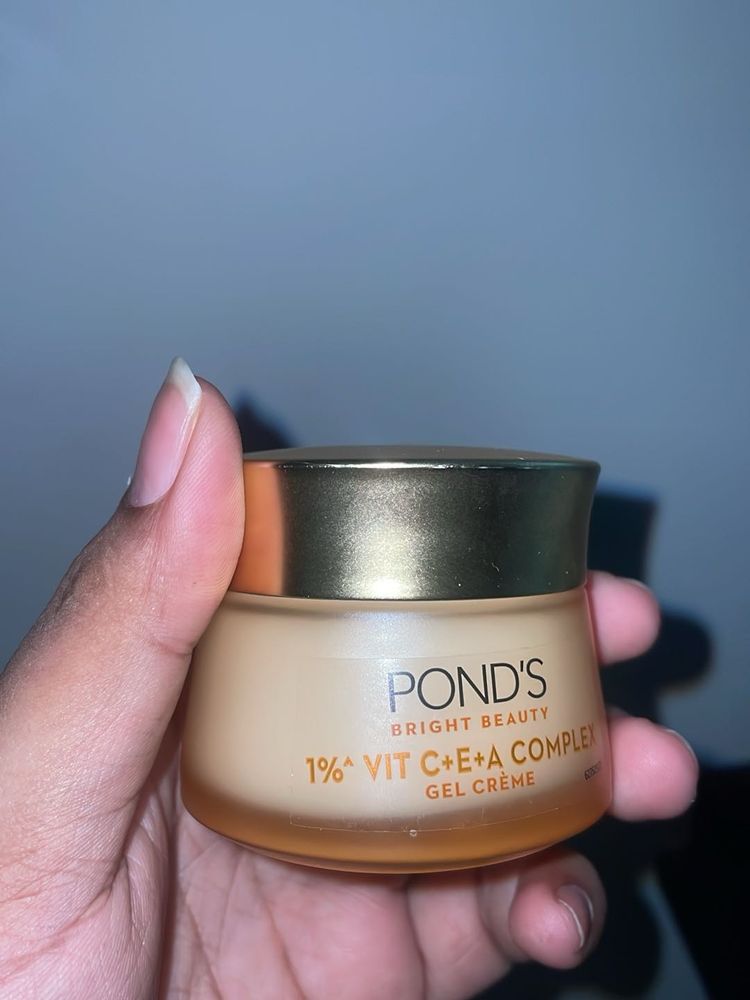 Pond's Bright Beauty Gel Creme