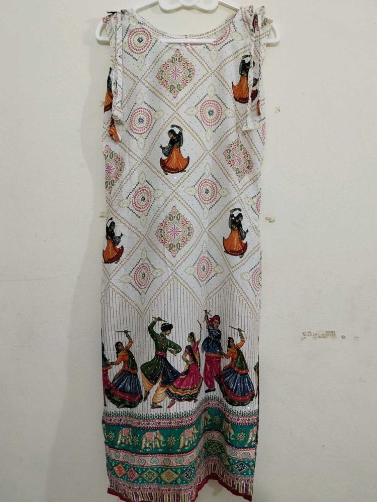 White Ethnic Kurta with Folk Dance Print