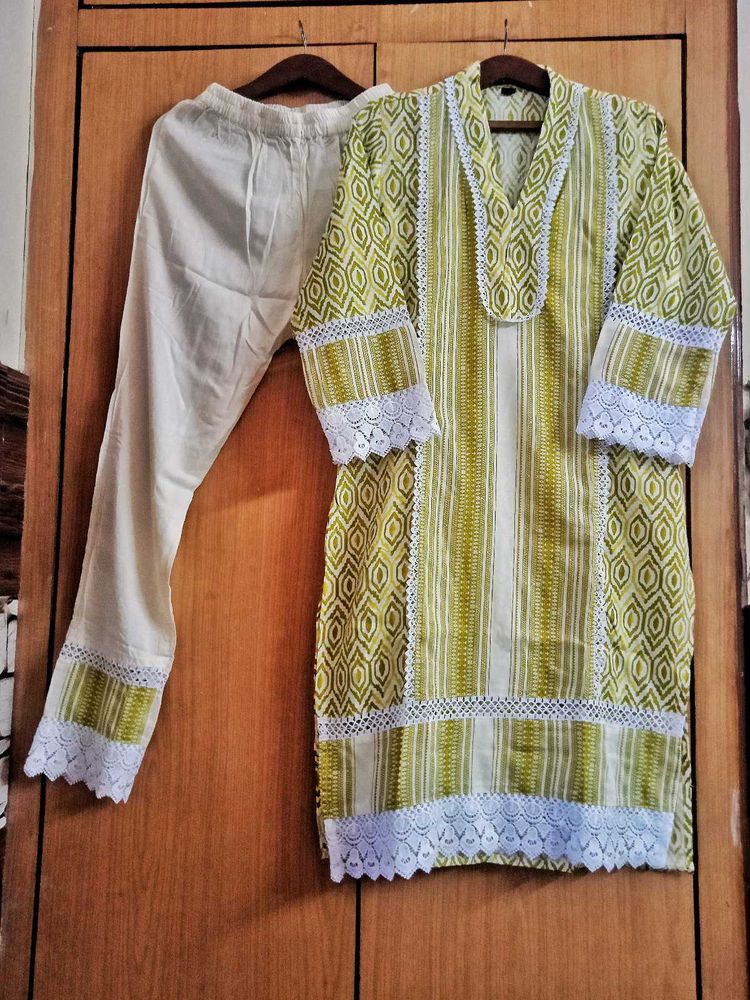 stylish co-ord set  🦢