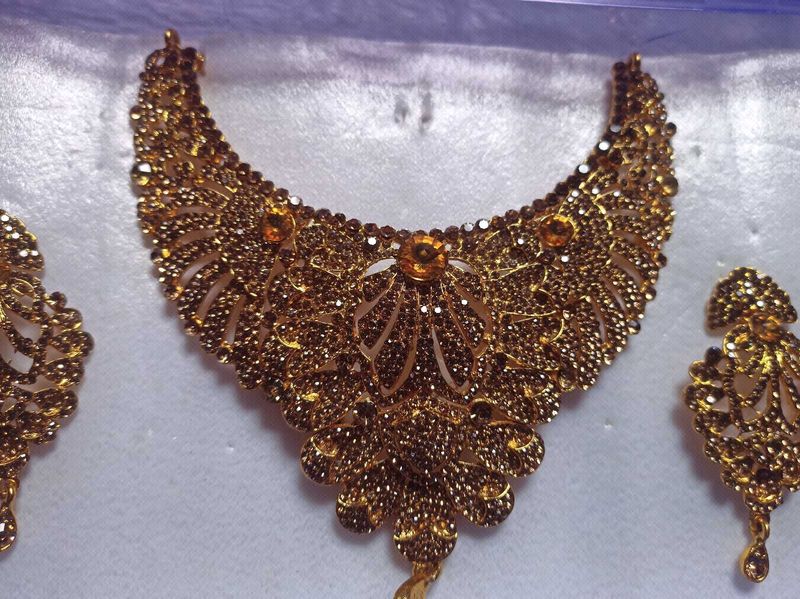 Necklace Earring Set