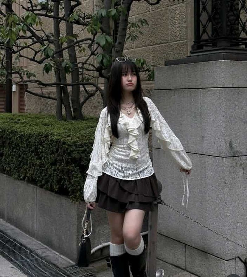 Elegan Ruffle skirt