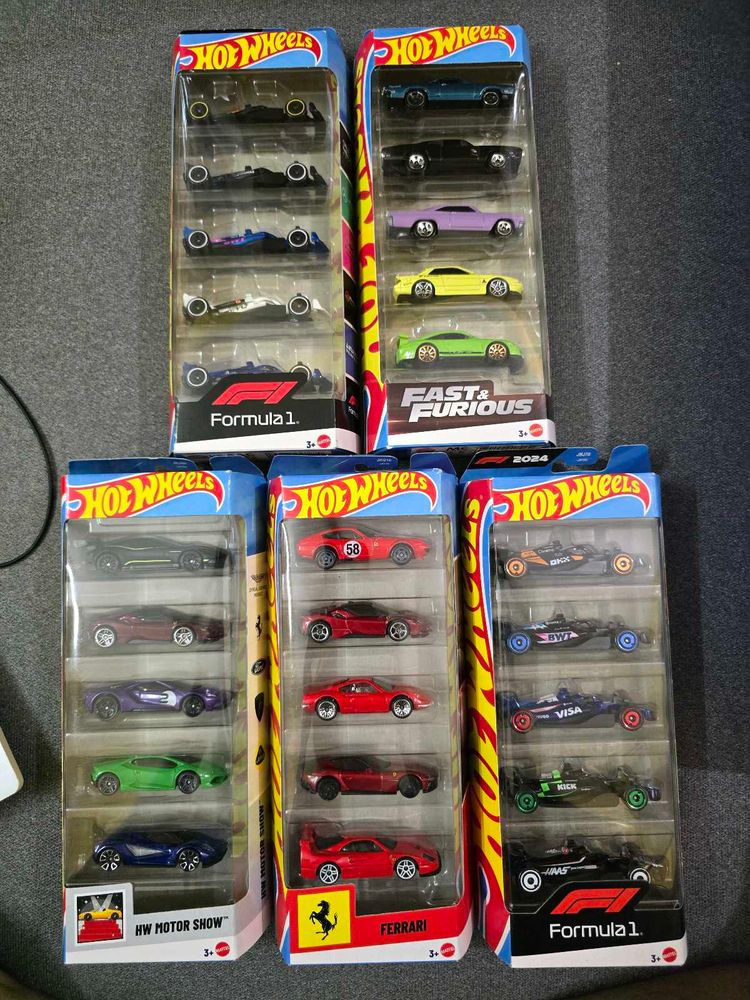 hotwheels 5 sets