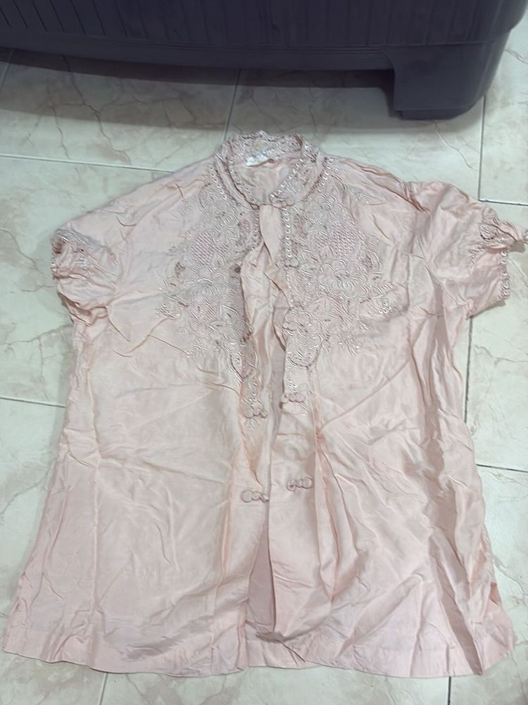 embroidered Chinese button and collar shirt