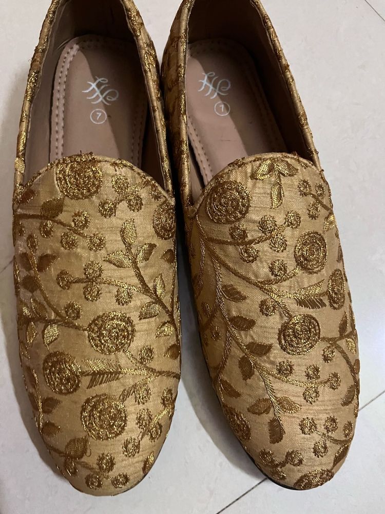 Men Shoes Causal And Party Wear Never Used
