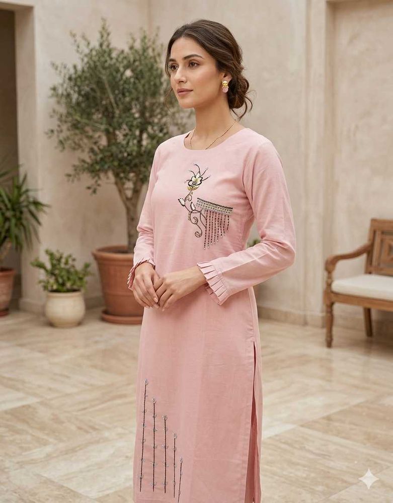 Elegant Pink Kurta with Delicate Embroidery