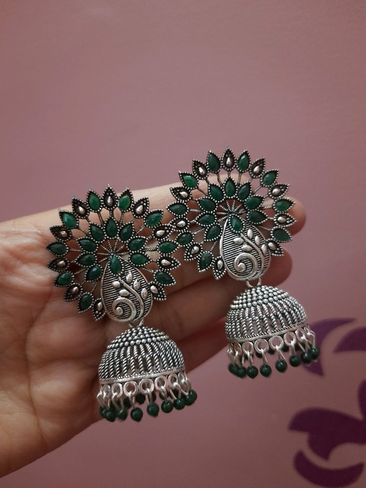 Green Stone Jhumka Earrings (NEW)