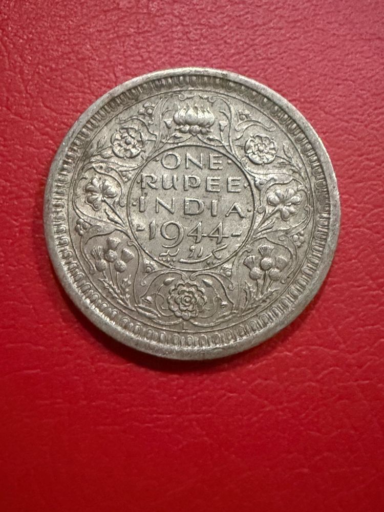 1 re 1944 silver one rupee George v1 Lahore mint