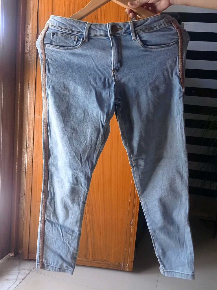 Light Wash Denim Jeans with Side Stripe