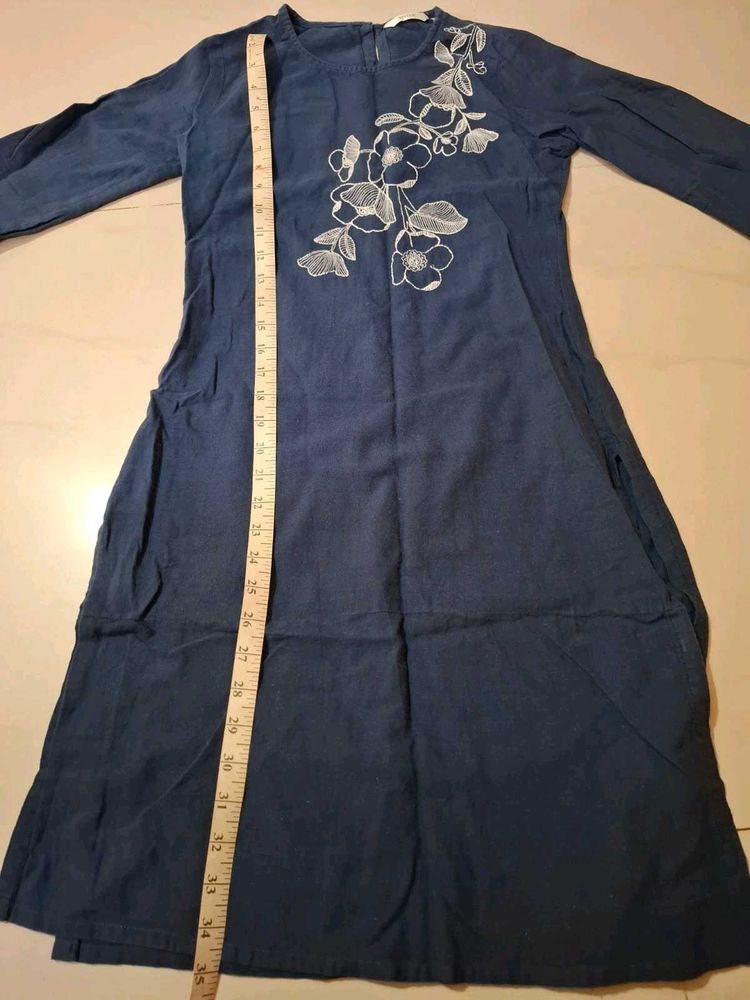 Blue Embroidered Kurta