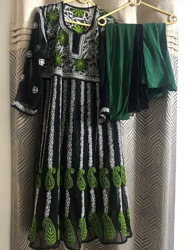 Black &amp; Green chikenkaari  Embroidered kurta with