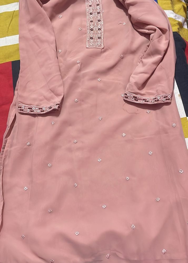 Elegant Pink Kurta Set