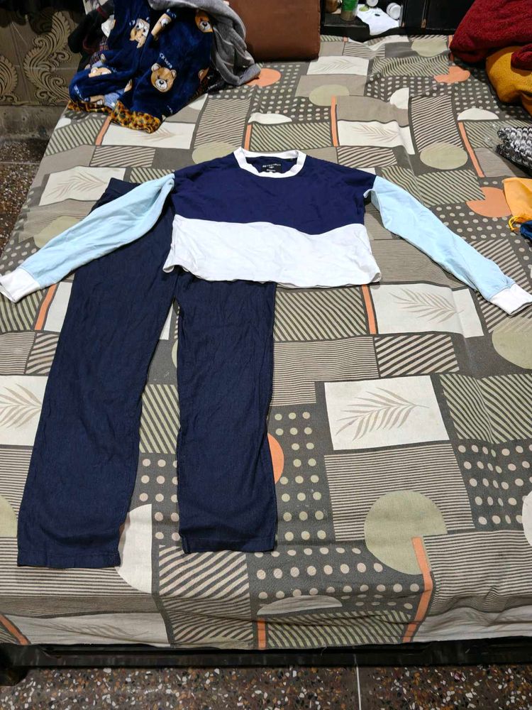 Cute Color Blocked crop top and pants