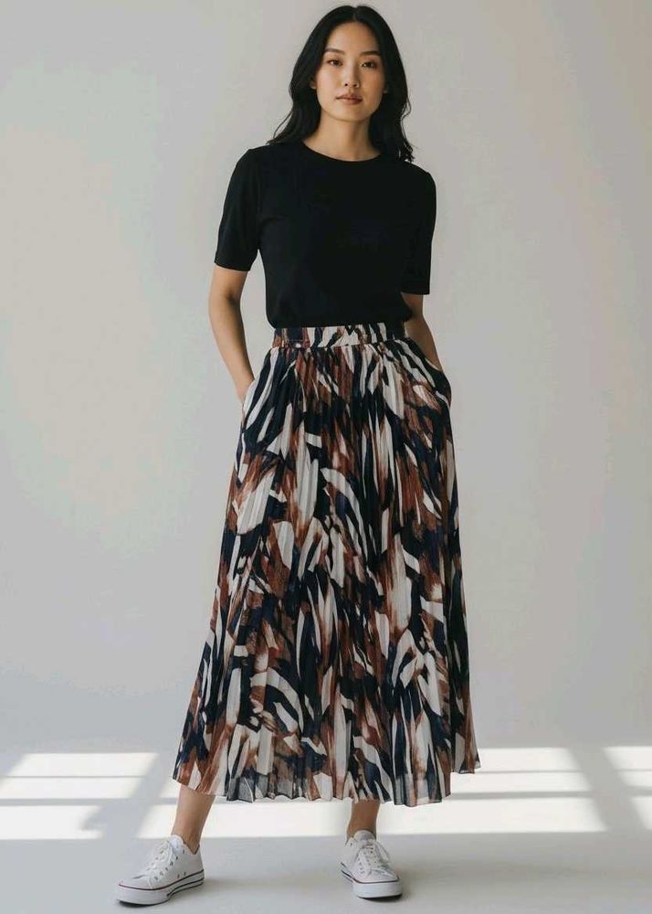 Pleated Midi Skirt with Abstract Print