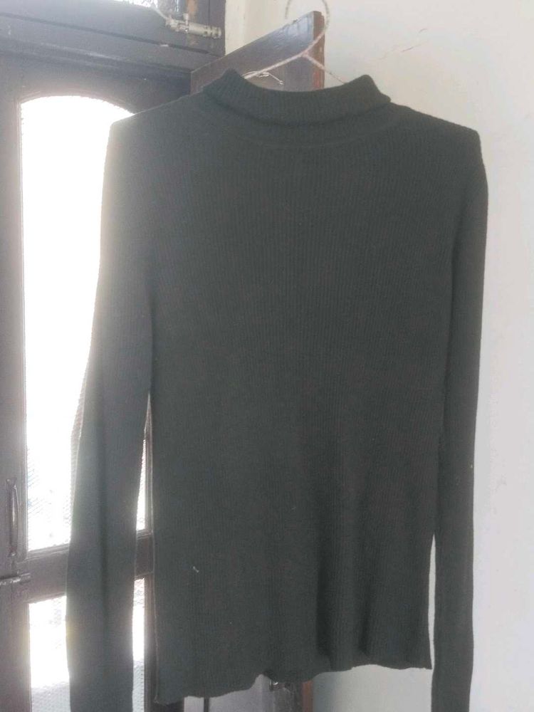 Black simple Highneck