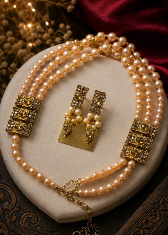 Elegant Pearl Necklace &amp; Earring Set