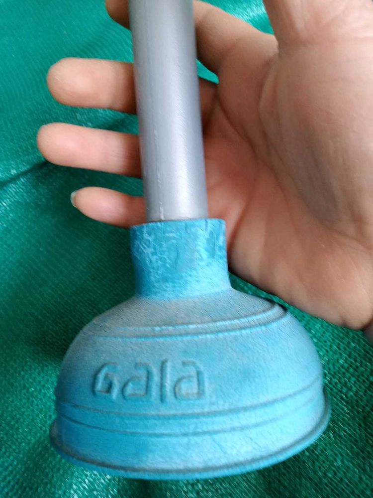 Vintage Gala Plunger