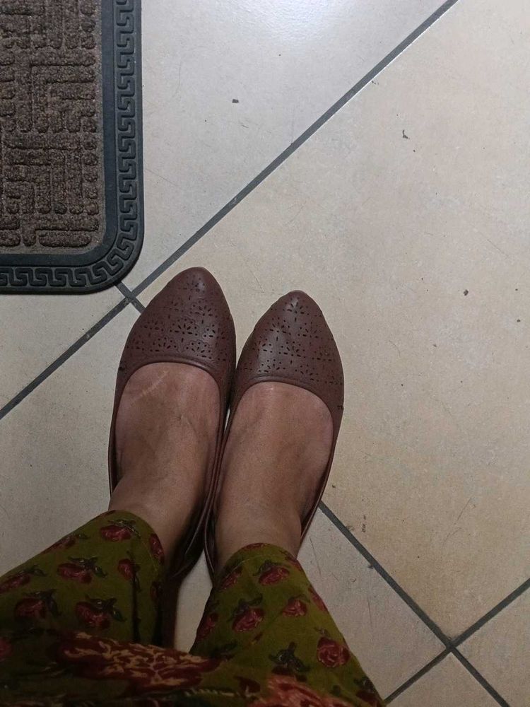 Women's Brown Perforated Ballerinas