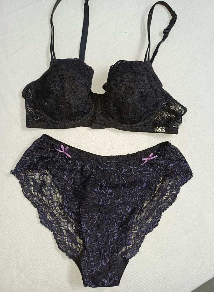 Black Lace Bra and Panty Set