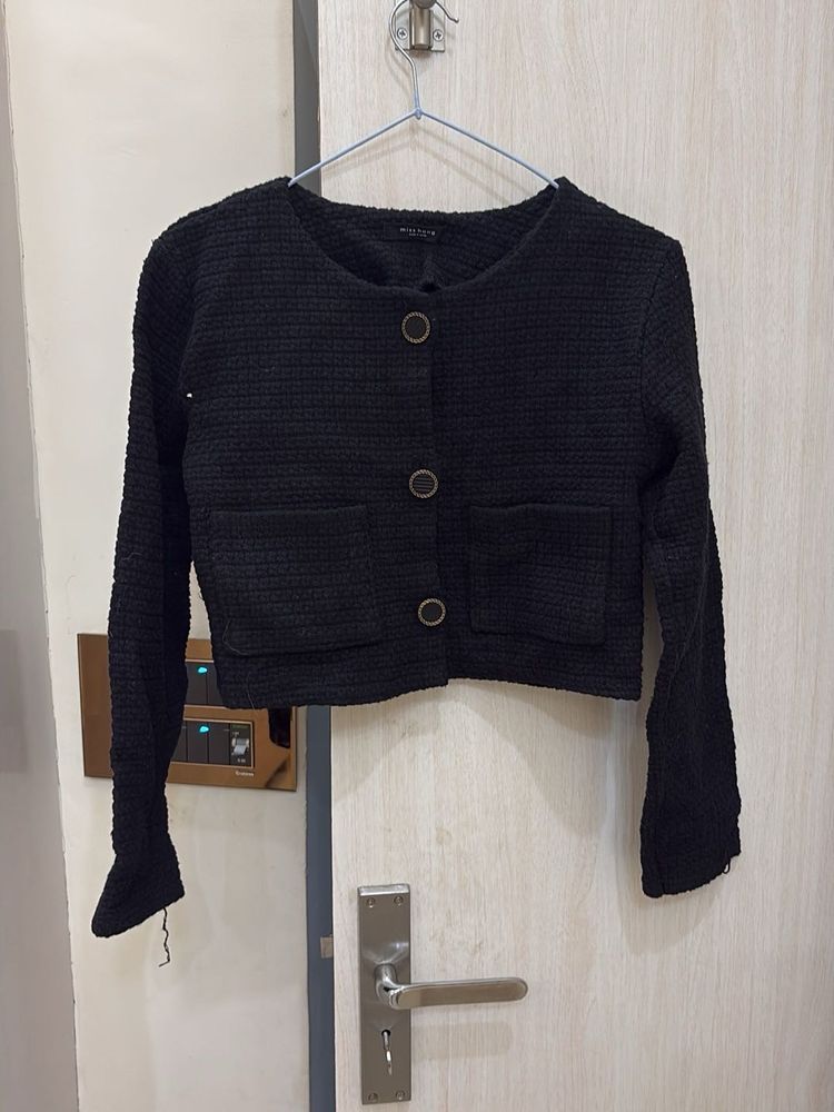 Chic Black Cropped Jacket