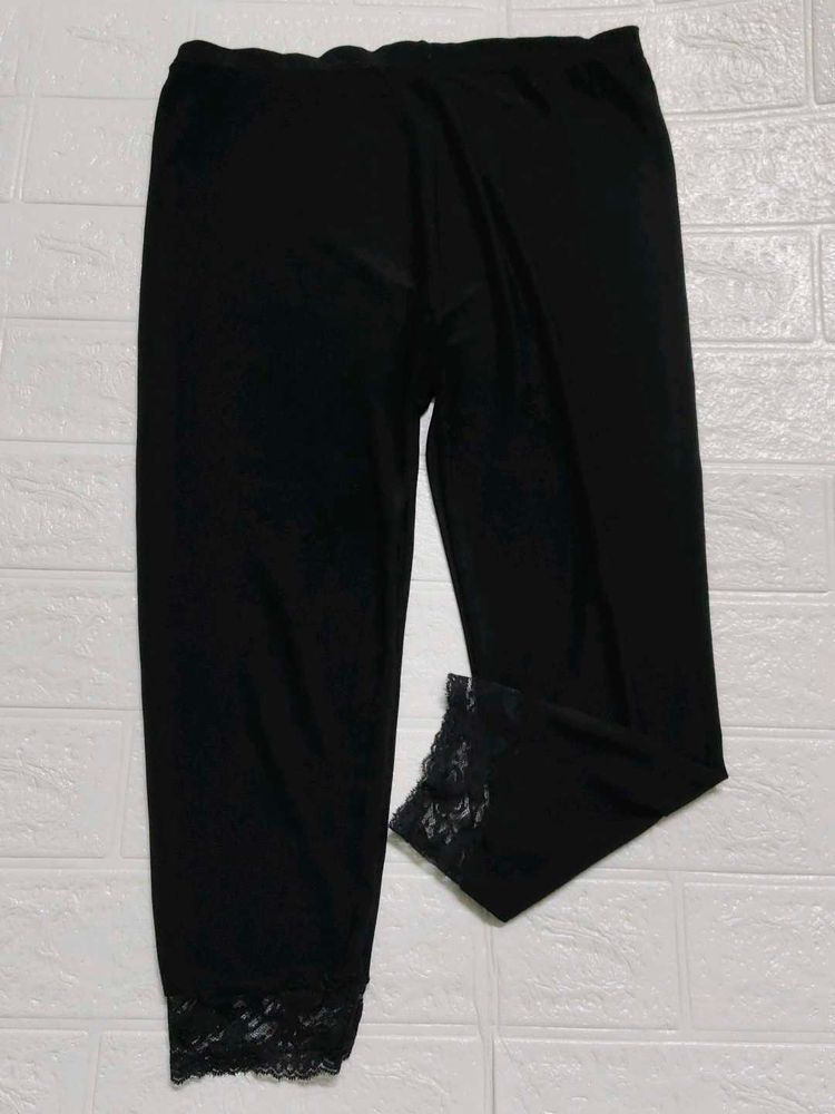 Black Relaxed skin Fit Pants