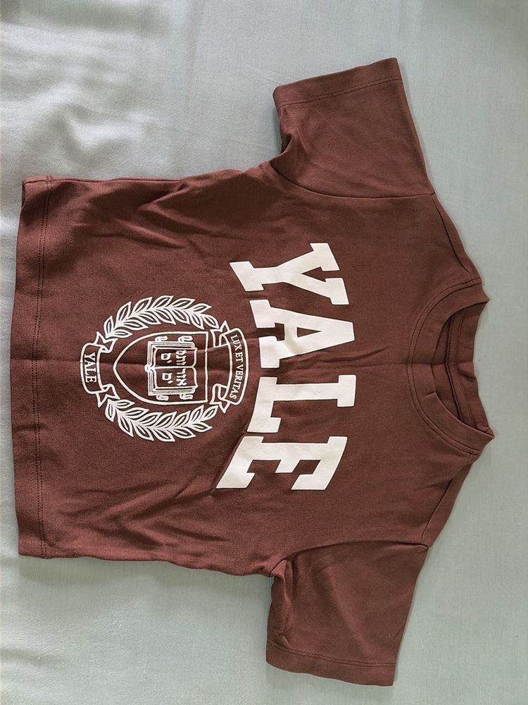 Yale University T-Shirt