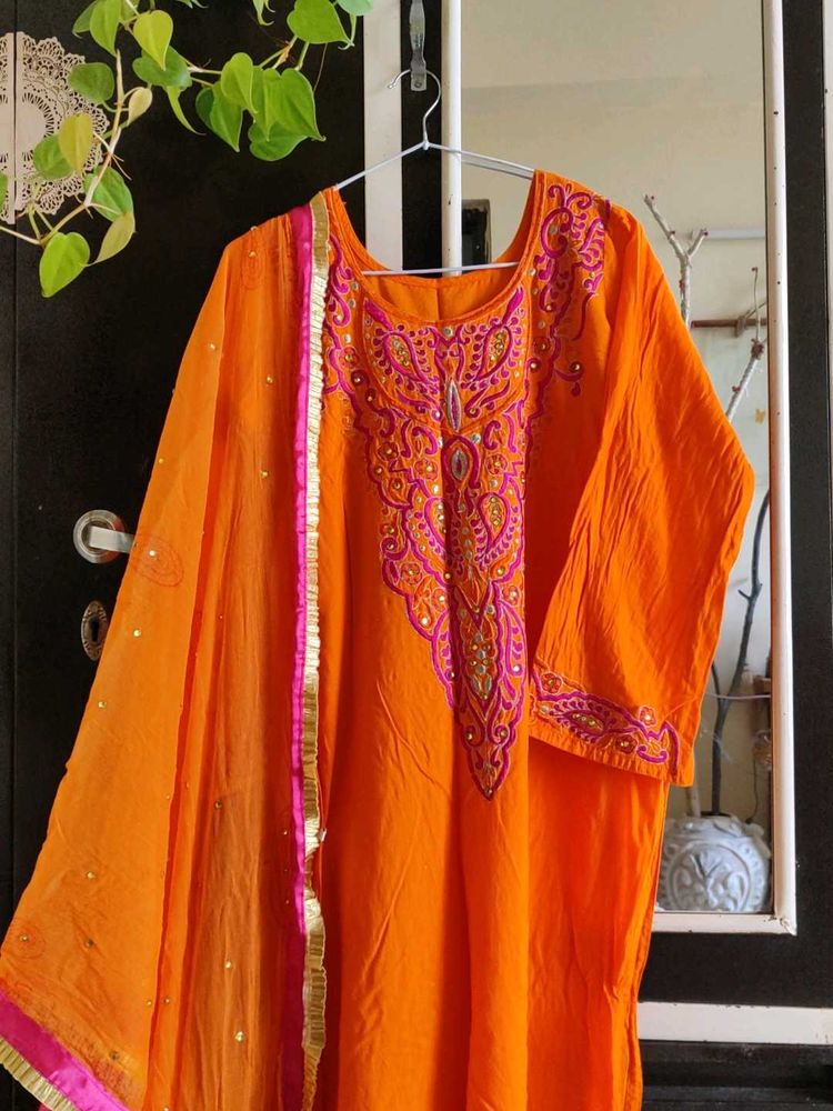 heavy embroidery suit