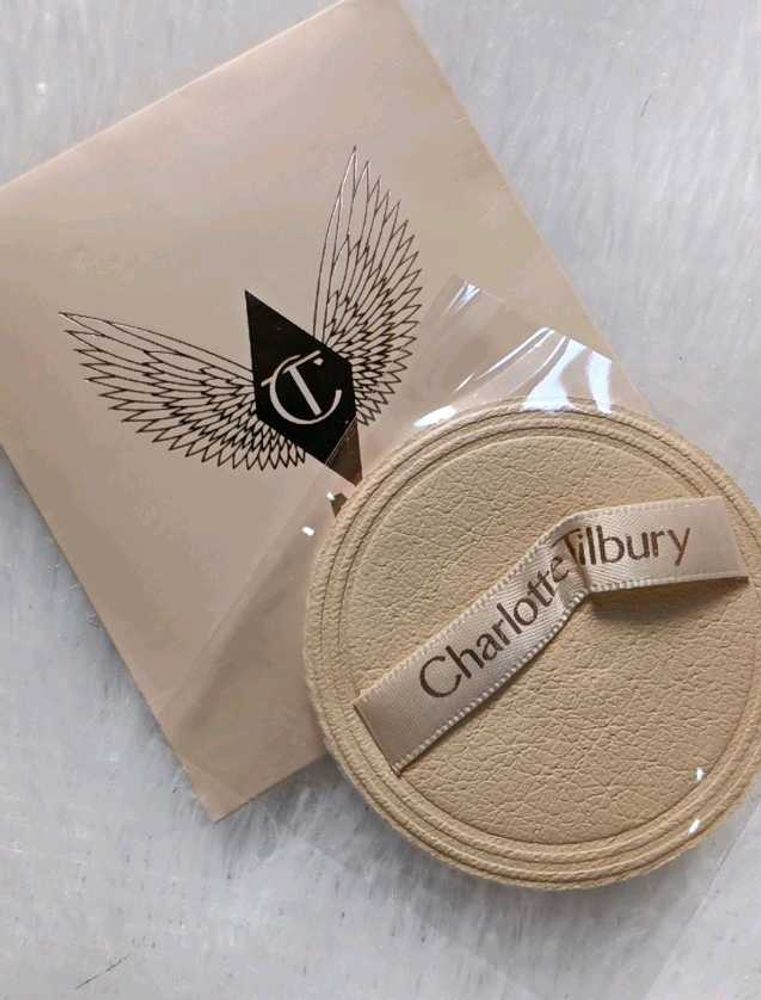 Charlotte Tilbury Powder Puff ♥️💕